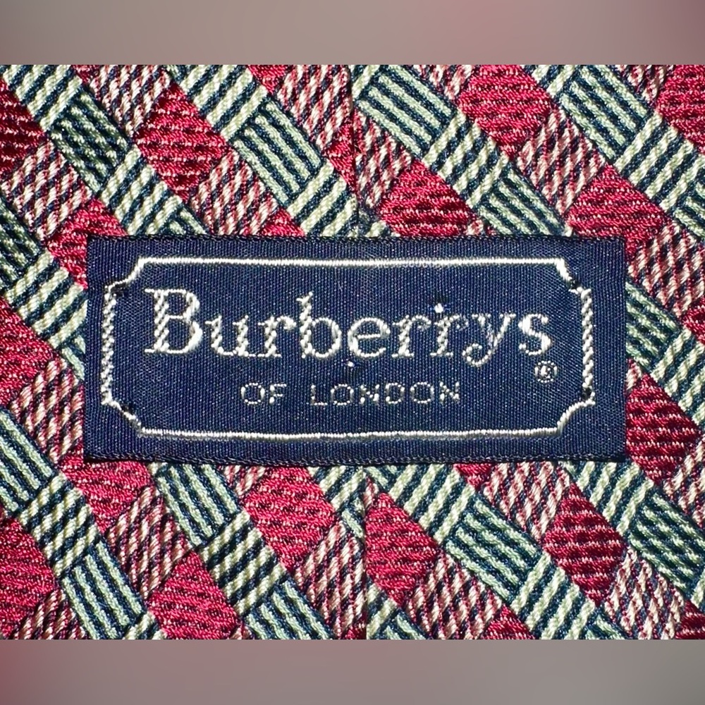 Burberry London men's necktie tie like new